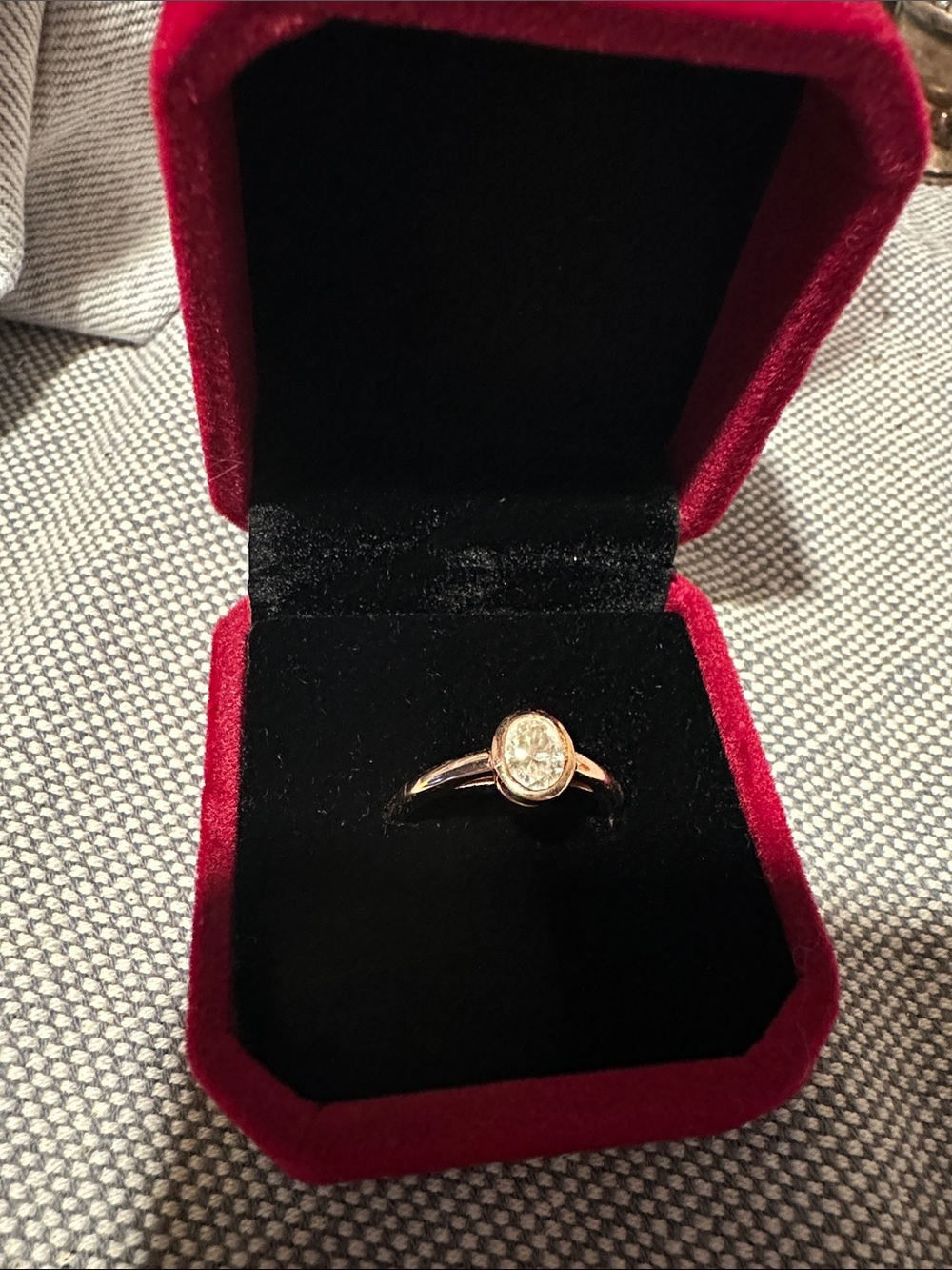 Classic Oval Solitaire Rose Gold Ring in Gold
